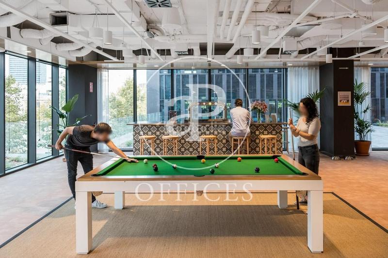 Foto adc8fa71-f2a0-476d-9332-3499b65acc8c. Alquiler oficina coworking en alquiler en calle pallars en Barcelona