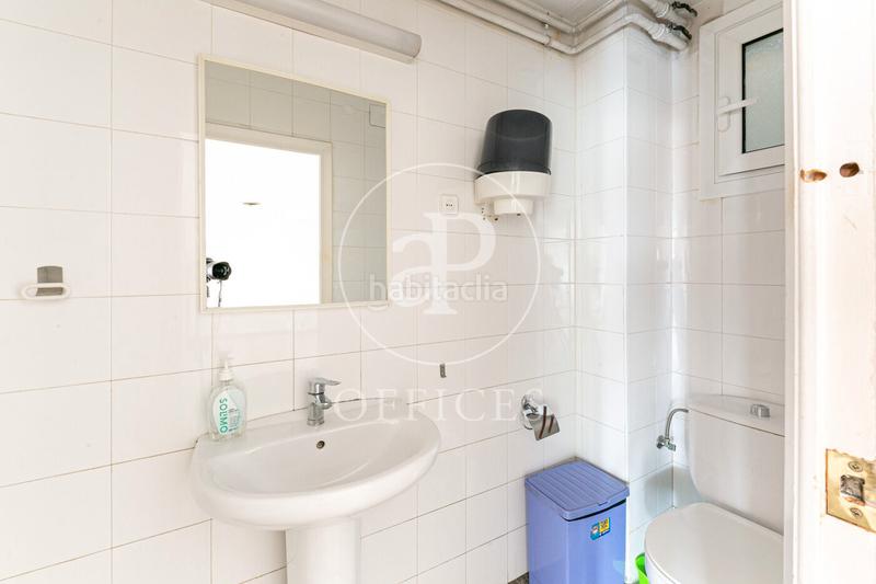 Foto b647ed53-46dc-47ce-a8c0-6cf9350c9567. Rent office space with heating in Sant Gervasi - Galvany Barcelona