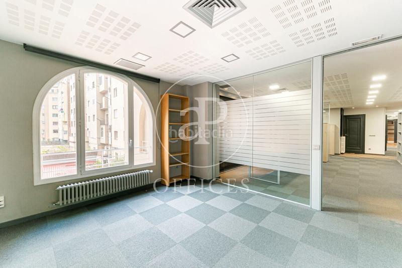 Foto 364edc96-6c3e-4e73-b674-a7fa6b6080bd. Miete büro mit heizung in Sant Gervasi - Galvany Barcelona