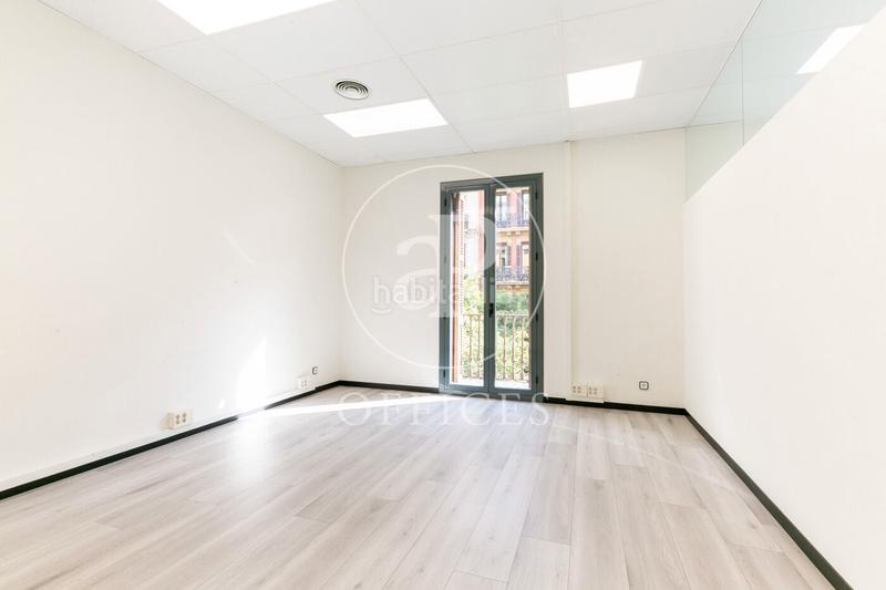 Foto b4b73314-8751-439f-8a64-0bc36e465eed. Location bureau avec chauffage dans Dreta de l´Eixample Barcelona