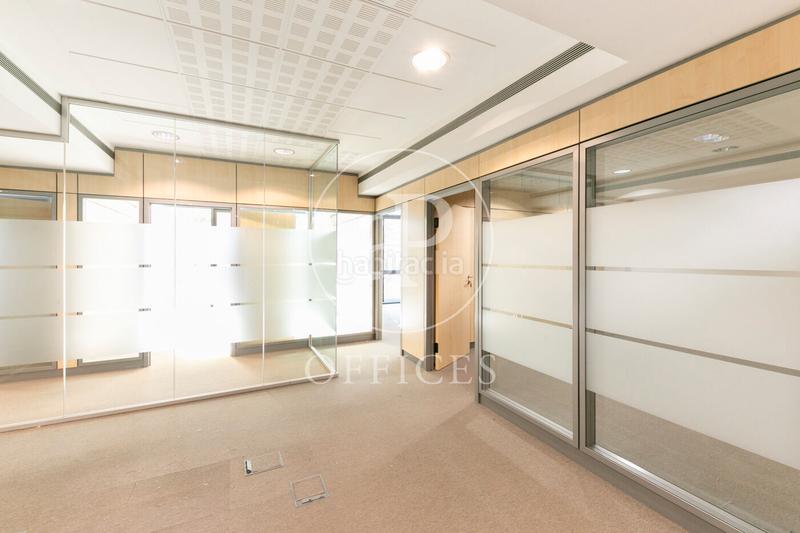 Foto 52cce47f-5a5e-46ef-8169-54e741c72d10. Alquiler oficina  en alquiler en calle mestre nicolau en Barcelona