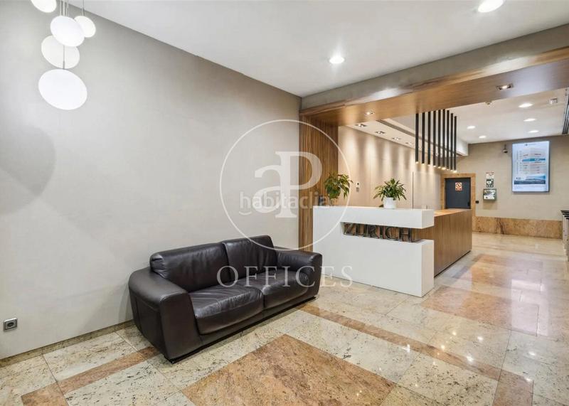 Foto 8f8e44af-97dc-4c0b-8d5c-061e5e0a860d. Rent office space with heating in Gòtic Barcelona