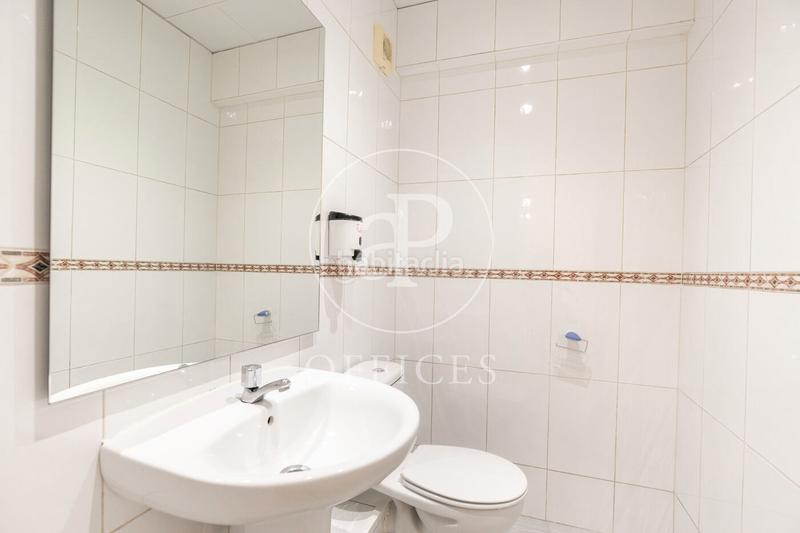 Foto 4dd2f375-11b3-48d8-8ee1-5b65e6095201. Location bureau avec chauffage dans Barri de les Corts Barcelona