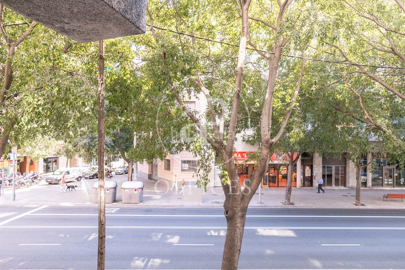 Foto 99721cd2-6232-41e8-b89e-a48f4a69fed0. Location bureau avec chauffage dans Barri de les Corts Barcelona