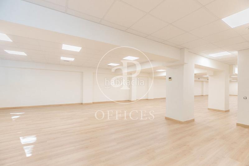 Foto d4739cd9-eb06-465e-9e72-620683c816ee. Location bureau avec chauffage dans Barri de les Corts Barcelona