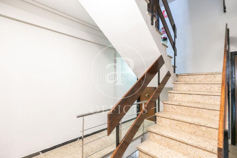 Foto df3f75e4-841e-46bb-b8d3-e26cc28981a0. Location bureau avec chauffage dans Barri de les Corts Barcelona