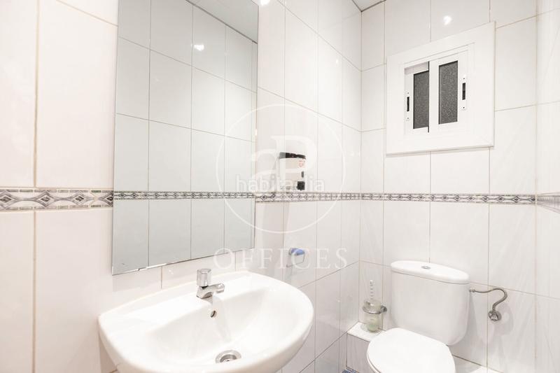 Foto e4b1d422-3e89-47a2-83f0-48f5c674b2b8. Miete büro mit heizung in Barri de les Corts Barcelona