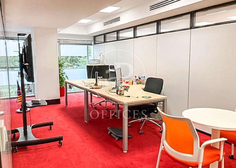 Foto 7ac93240-d141-4d44-b8a0-09f1e0e016bb. Rent office space with heating in Sant Antoni Barcelona