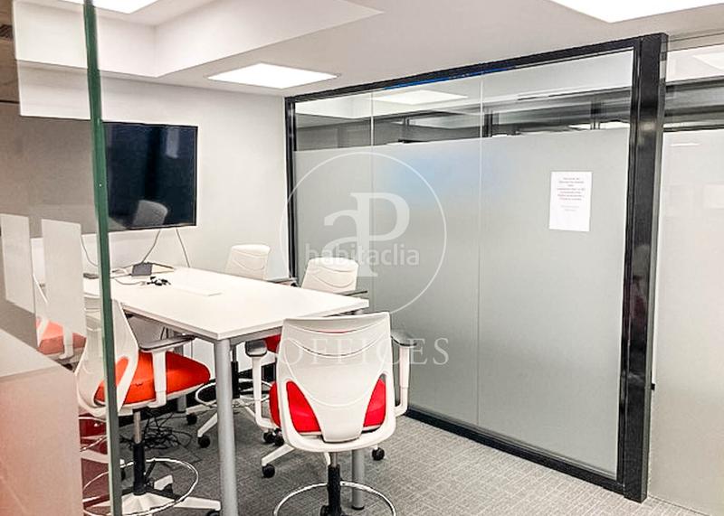 Foto cfd4e8a6-d5ef-49b1-8cf2-40783ec8d863. Rent office space with heating in Sant Antoni Barcelona