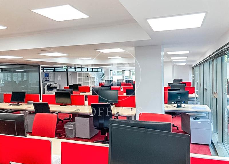 Foto e5b6e2a6-e2f2-4235-9025-eee75e6512c3. Rent office space with heating in Sant Antoni Barcelona