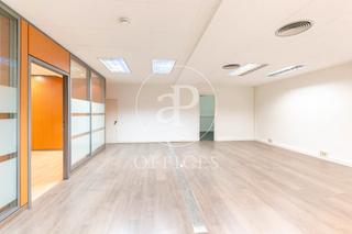 Location Bureau  Carrer de francesc carbonell. Oficina en alquiler en sarriá sant gervasi