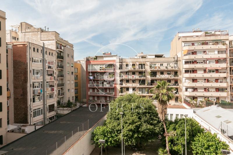 Foto f4008f0e-91ae-447c-aa4d-d6808d286646. Lloguer oficina amb calefacció a La Nova Esquerra de l´Eixample Barcelona