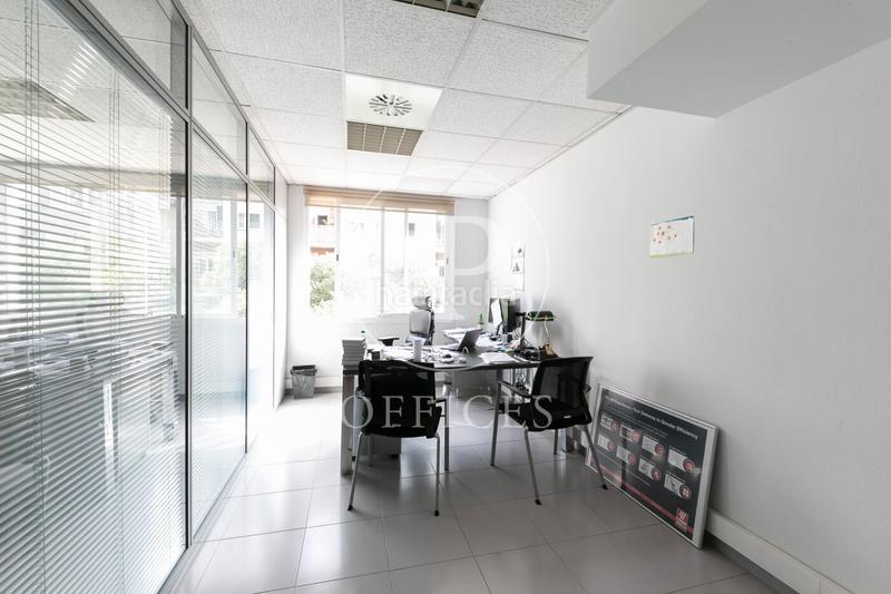 Foto cb88bcf9-1ac2-4d88-abbd-206640c47199. Miete büro mit heizung in La Nova Esquerra de l´Eixample Barcelona