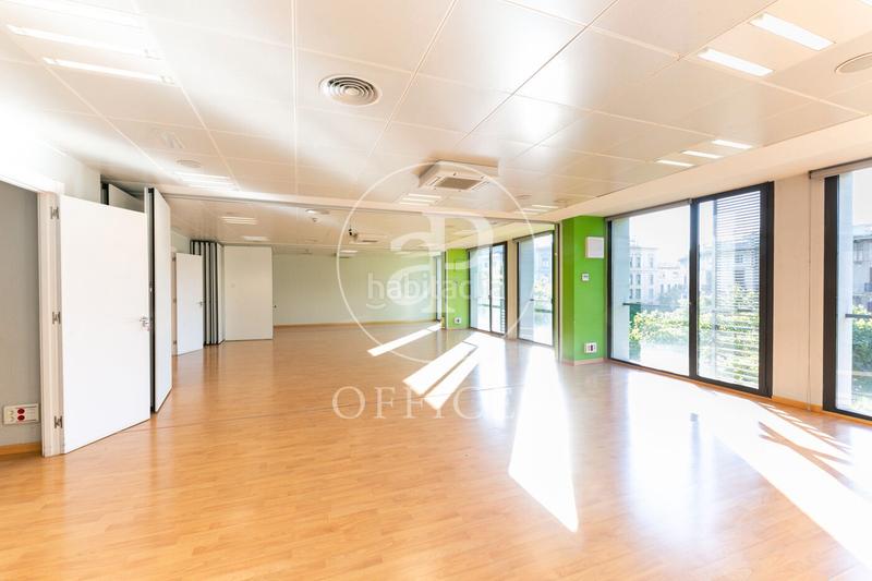 Foto 5f42f70d-bbc4-40ee-a685-cee5be189095. Miete büro in Dreta de l´Eixample Barcelona