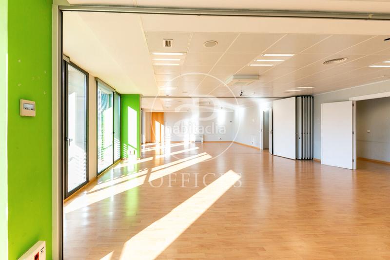 Foto b6b6c4c6-ea0a-472e-bfeb-68f7be1c3e2f. Miete büro in Dreta de l´Eixample Barcelona
