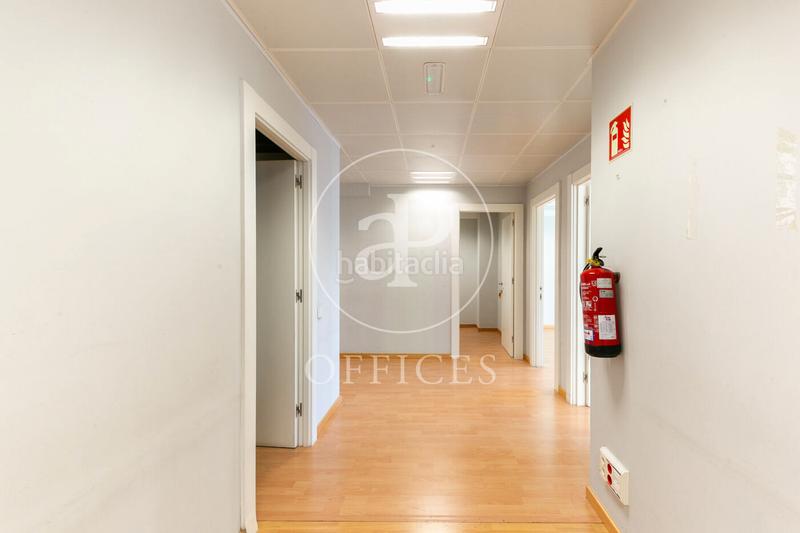 Foto fbade799-46c4-46c4-8190-dc4171e2b81f. Miete büro in Dreta de l´Eixample Barcelona