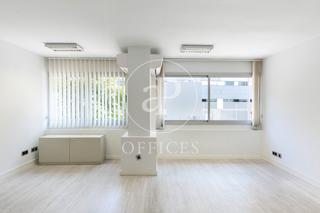 Location Bureau  Carrer de sabino arana. Oficina en alquiler en les corts