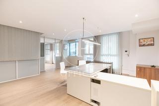 Oficina  Carrer de galileu. Oficina en venta en les corts