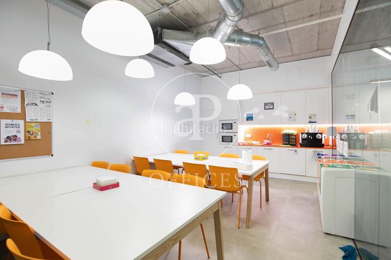 Foto aa136eac-0e2f-4a5e-81e8-1068697b9071. Rent office space with heating in Barceloneta Barcelona