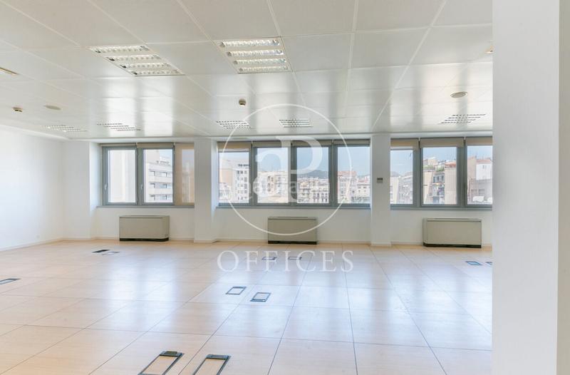 Foto 379b7e01-977a-48d7-b76f-85b11b9c7631. Location bureau avec chauffage dans Dreta de l´Eixample Barcelona