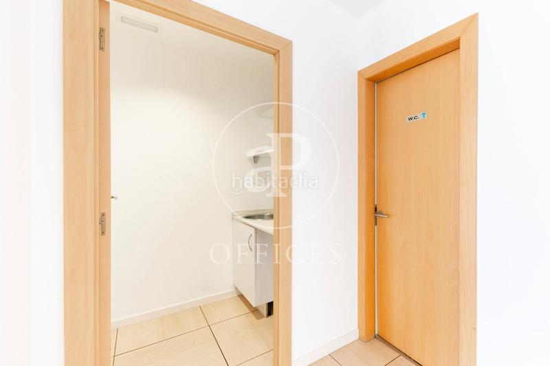 Foto 4933bb63-3602-43a9-acb4-df8bd2baa34b. Location bureau avec chauffage dans Dreta de l´Eixample Barcelona