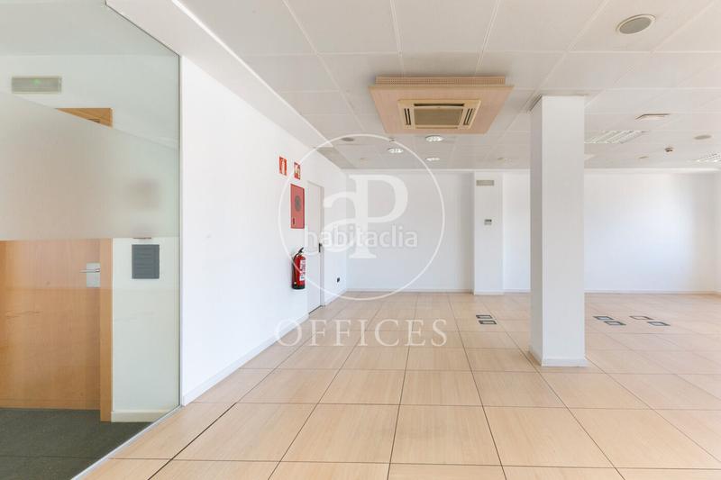 Foto 822b7a0d-e6b7-4a0d-b94e-d0b2a5c2e322. Location bureau avec chauffage dans Dreta de l´Eixample Barcelona