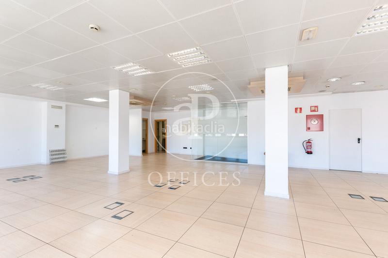 Foto 8fae473c-6c6b-4ec8-bbeb-8b9da9669df6. Rent office space with heating in Dreta de l´Eixample Barcelona