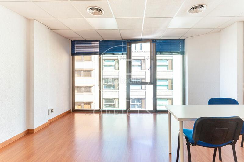 Foto 355273cd-2643-4c77-b117-cfaef712d146. Miete büro mit heizung in Dreta de l´Eixample Barcelona