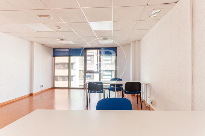 Foto ee86dd25-9bfd-46f2-99a9-a9aad4a341a3. Miete büro mit heizung in Dreta de l´Eixample Barcelona