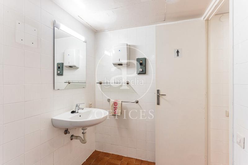 Foto ac316b51-418a-4e8d-bb4a-393fd3ef8cbb. Rent office space with heating in Dreta de l´Eixample Barcelona