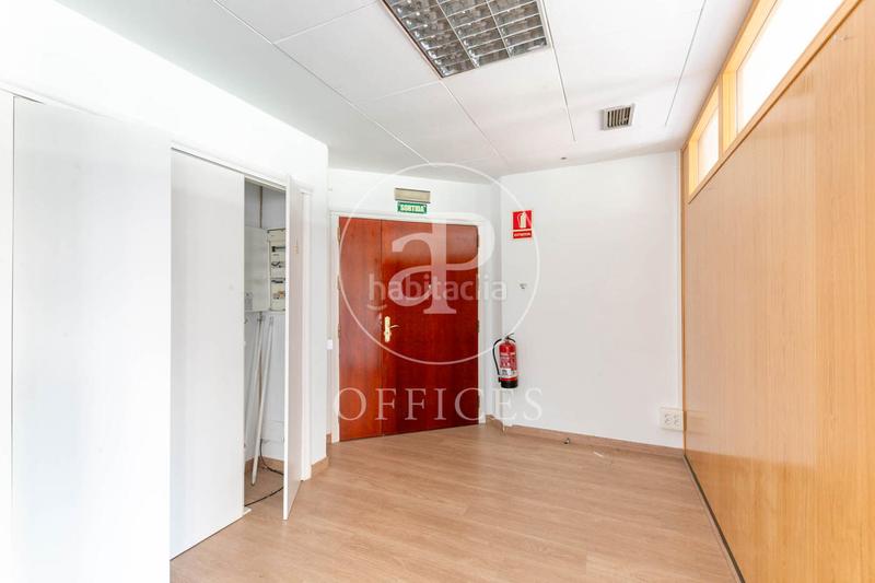 Foto aa86e8cc-6359-47d3-a7b9-ddc60b3af331. Location bureau avec chauffage dans Dreta de l´Eixample Barcelona