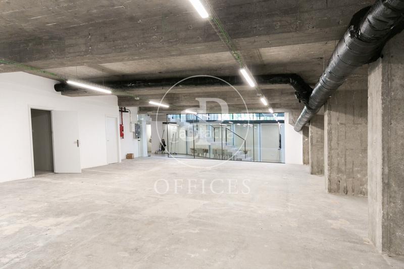 Foto 3d46bd85-032a-4bb7-90e5-d83f9313a509. Alquiler oficina  en alquiler en calle ramón turró en Barcelona