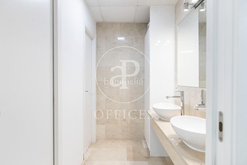 Foto 44517f7a-c30a-4fb5-a4f5-c8a0df0ead5b. Location bureau avec chauffage dans Poblenou Barcelona