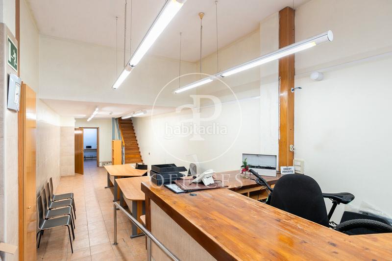 Foto 3ad95a71-1c95-4c17-9c08-5ecd210fe515. Lloguer oficina amb calefacció a Raval Barcelona