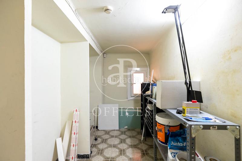 Foto fb75f80f-eba7-49ee-aa13-dd7a3806ff87. Lloguer oficina amb calefacció a Raval Barcelona