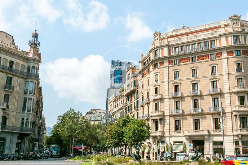 Foto fe290b6a-9cbd-431b-ad2c-eaad645ed15b. Alquiler oficina s en alquiler junto a plaza catalunya en Barcelona