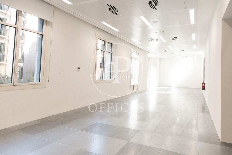 Foto 05df3454-e7ea-4f5b-8610-db53dcfc5a7c. Location bureau avec chauffage dans L´Antiga Esquerra de l´Eixample Barcelona