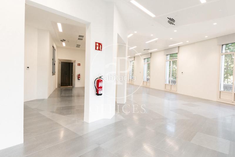 Foto c394c01d-d33a-4ab3-b1da-7b226a767a25. Location bureau avec chauffage dans L´Antiga Esquerra de l´Eixample Barcelona