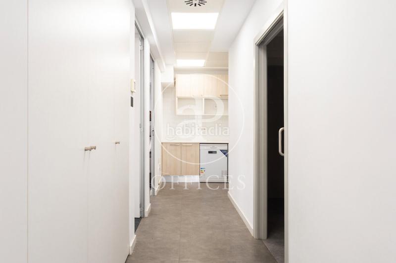 Foto f99c8677-512d-4488-bdc8-ca55be6bca71. Affitto ufficio in Gòtic Barcelona