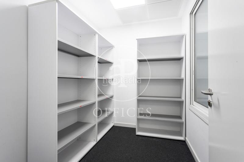 Foto 401ae2f4-dc2d-444a-880e-90bbad5b9f3e. Miete büro in Gòtic Barcelona