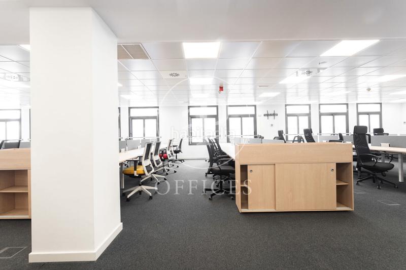 Foto 437d7243-faea-4f06-9112-416416235500. Miete büro in Gòtic Barcelona