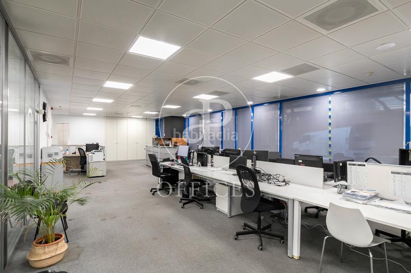 Foto 65cb9520-eb53-47b3-b894-cc363bd20654. Alquiler oficina  en alquiler en Montigalà Badalona