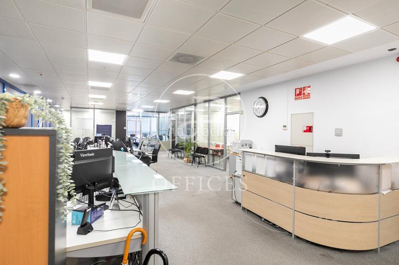 Foto c473eba8-68f4-49c7-980e-0d3a998cc1e0. Rent office space with heating in Montigalà Badalona