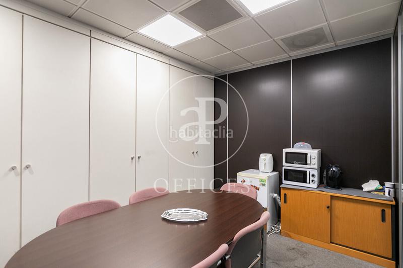 Foto e10e88ec-29b0-442f-8441-f7252ae87e77. Rent office space with heating in Montigalà Badalona