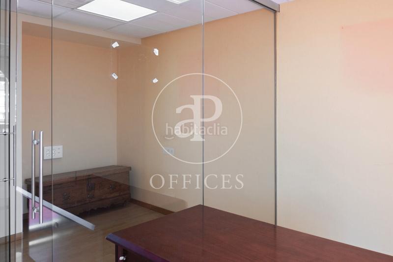 Foto 765a7085-4c5c-4876-ac2f-bb569980aa4f. Miete büro mit heizung in Dreta de l´Eixample Barcelona