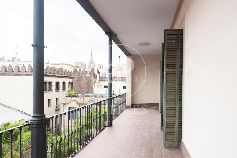 Foto 5192ce0e-bdc9-41e2-868c-cd8d03af260b. Location bureau avec chauffage dans Gòtic Barcelona