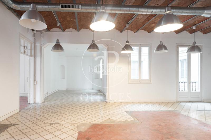 Foto 375e777e-63e7-420b-8b3a-3a91a164e10d. Miete büro mit heizung in Gòtic Barcelona