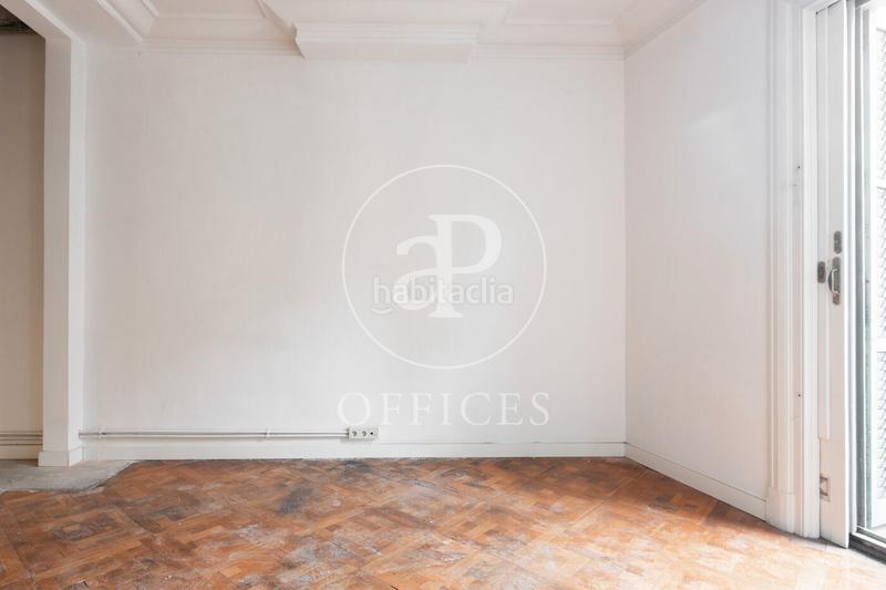 Foto 3db32ece-d6a2-455b-bd06-1b6129afa6e6. Rent office space with heating in Gòtic Barcelona