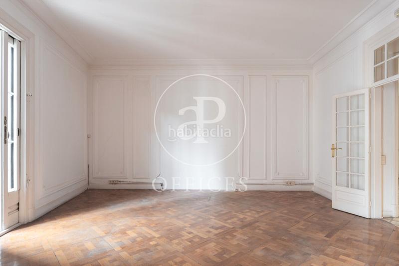 Foto 7f60f644-6163-44fd-b523-7a0f113c3ff9. Rent office space with heating in Gòtic Barcelona