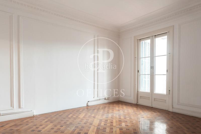 Foto a2da642e-86f8-46f7-b30d-0f7b1fa06e30. Rent office space with heating in Gòtic Barcelona